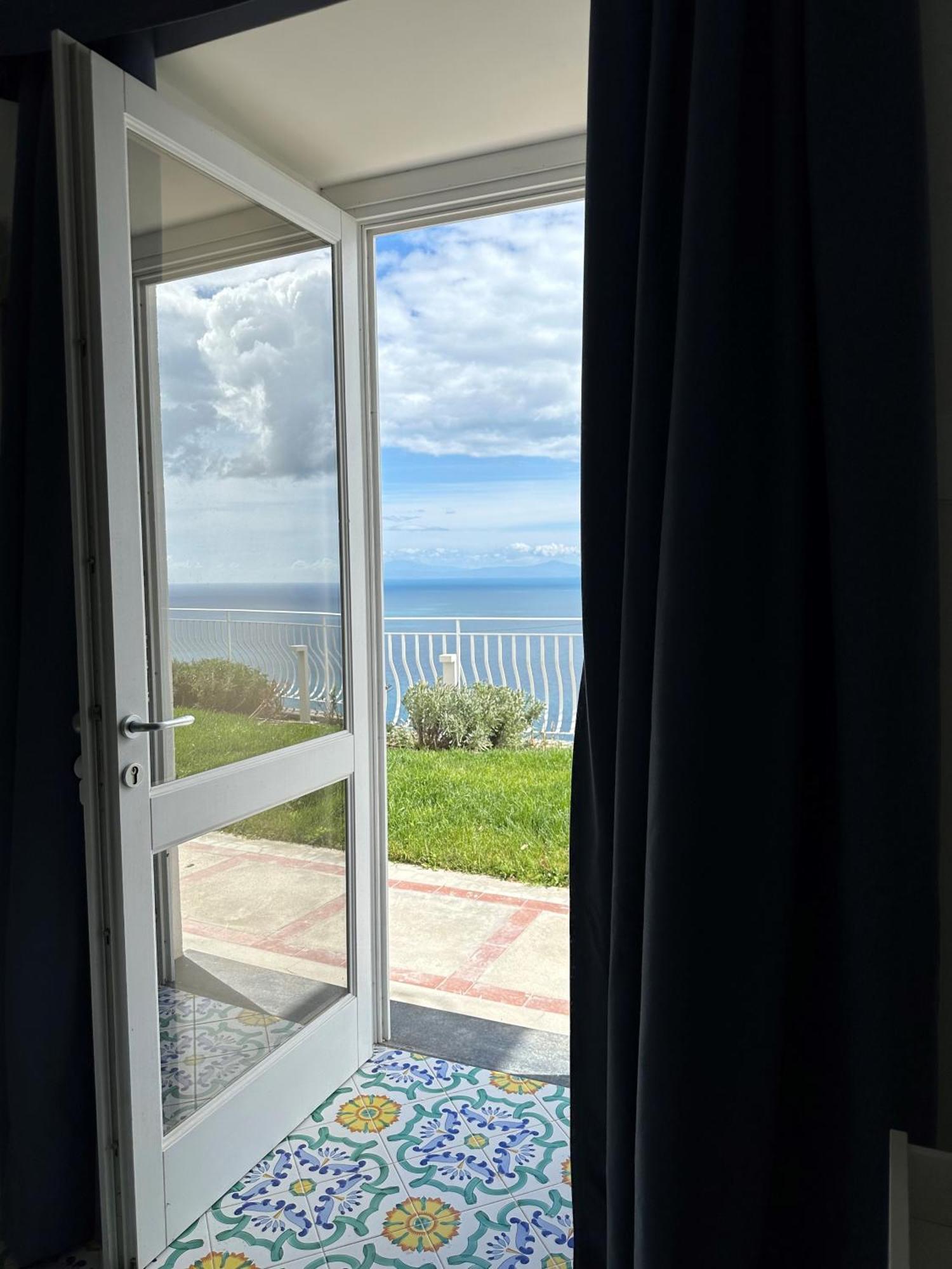 Le More Di Praiano Buitenkant foto